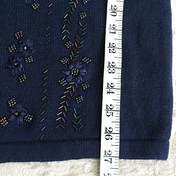 Victoria Jones Beaded Floral Tunic Sweater L Navy Blue - Picture 16 of 16